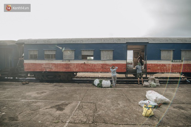 8 giờ trên chuyến tàu kỳ lạ nhất Việt Nam: Rời ga mà không có một hành khách nào - Ảnh 10.