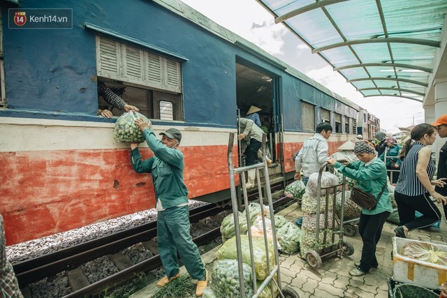 8 giờ trên chuyến tàu kỳ lạ nhất Việt Nam: Rời ga mà không có một hành khách nào - Ảnh 26.