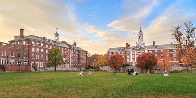 Muốn thành công hãy học ở Harvard, ngôi trường mà cựu sinh viên toàn là Tổng thống, tỷ phú, CEO tập toàn hàng tỷ USD - Ảnh 1.
