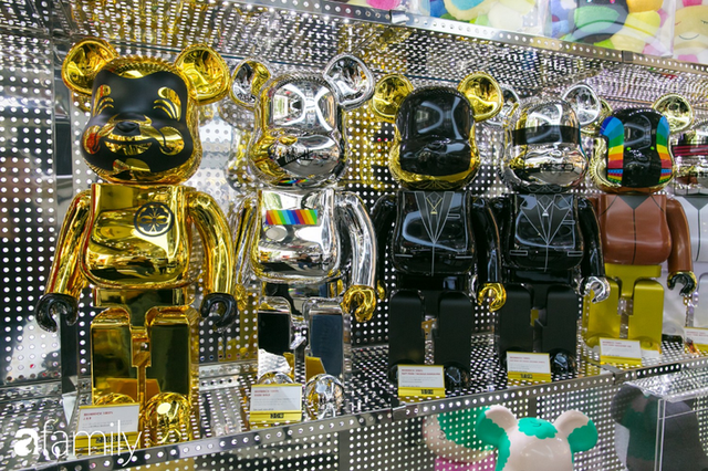 Bỏ hàng chục, thậm chí trăm triệu đồng để mua Bearbrick cho con, món đồ chơi xa xỉ của các gia đình có điều kiện - Ảnh 16.