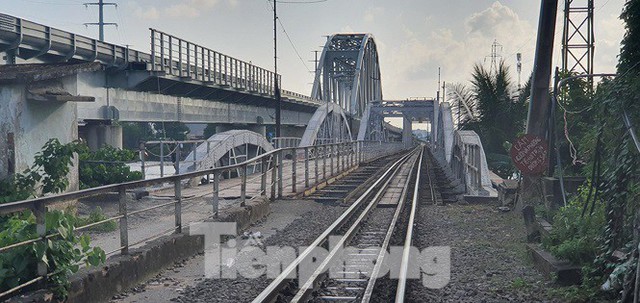 Bay trên cao ngắm cây cầu sắt 117 năm tuổi ở Sài Gòn sắp tháo dỡ - Ảnh 6.