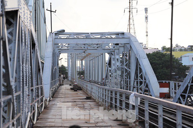 Bay trên cao ngắm cây cầu sắt 117 năm tuổi ở Sài Gòn sắp tháo dỡ - Ảnh 9.