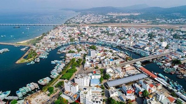 Xin ý kiến Bộ Chính trị thành lập thành phố biển đảo đầu tiên - Ảnh 1.
