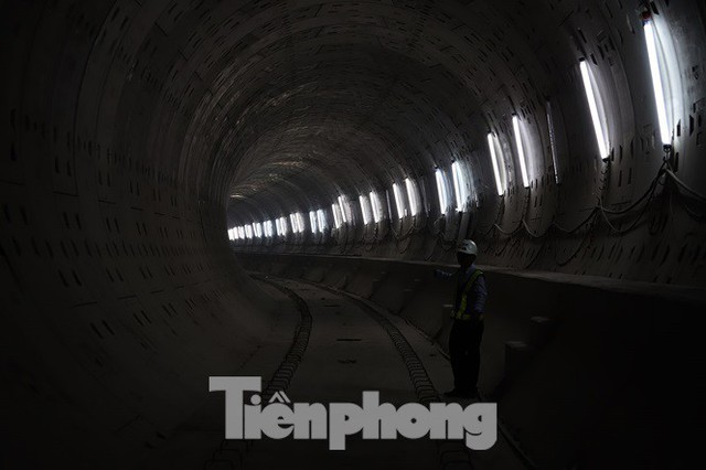 Cận cảnh đường hầm Metro số 1 dưới lòng Sài Gòn - Ảnh 19.