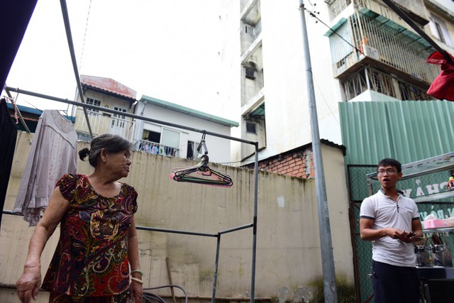 Cận cảnh chung cư nghiêng ở Sài Gòn bị đề nghị tháo dỡ khẩn cấp - Ảnh 7.