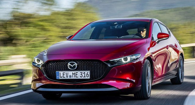 Hơn 12.000 xe Mazda3 2019 bị triệu hồi vì lỗi tựa đầu - Ảnh 1.