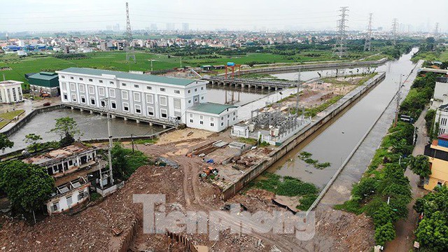 Nhìn gần trạm bơm tiêu Yên Nghĩa sau chuỗi ngày Hà Nội mưa không lối thoát - Ảnh 2.