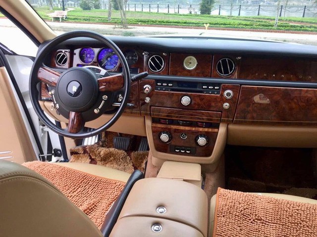  Đại gia Thái Nguyên bán Rolls-Royce Phantom mạ vàng biển tứ quý 9: Giá đồn đoán vượt nửa triệu USD - Ảnh 3.