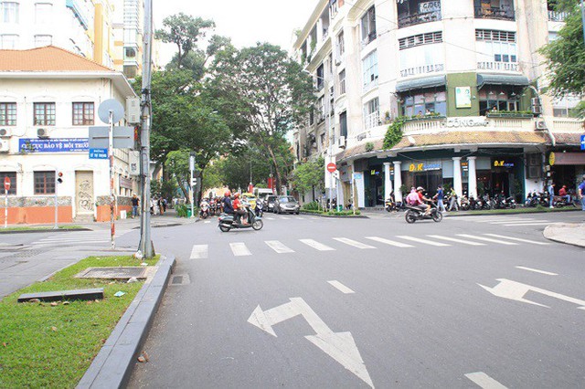Phố phường Sài Gòn thanh bình dịp nghỉ lễ Quốc khánh 2/9 - Ảnh 9.