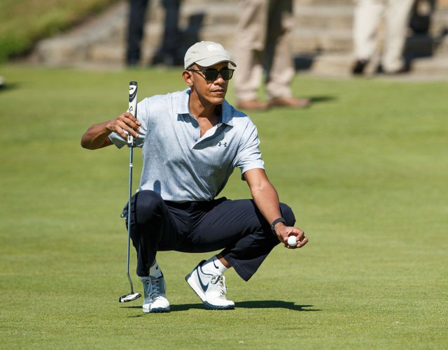 Đặt lên bàn cân 2 vị Tổng thống nổi tiếng mê golf nhất Nhà Trắng: Người tự học, người bị chỉ trích dữ dội - Ảnh 1.