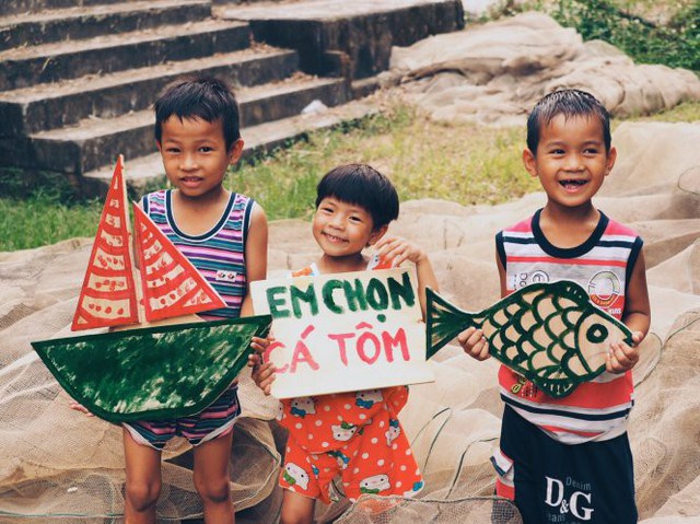 Những tấm thẻ đại biểu bằng giấy tái chế và câu chuyện về phát triển bền vững tại Việt Nam - Ảnh 1.