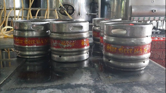 Phát hiện hàng chục keg bia nhái thương hiệu nổi tiếng tại Công ty TNHH Đại Việt Châu Á - Ảnh 1.