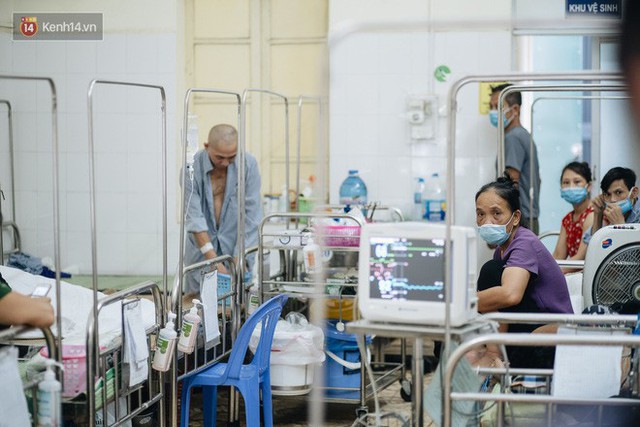 Bác sĩ cảnh báo tình trạng ô nhiễm không khí ở Hà Nội: Chúng ta đang quá lạm dụng khái niệm khẩu trang y tế - Ảnh 3.
