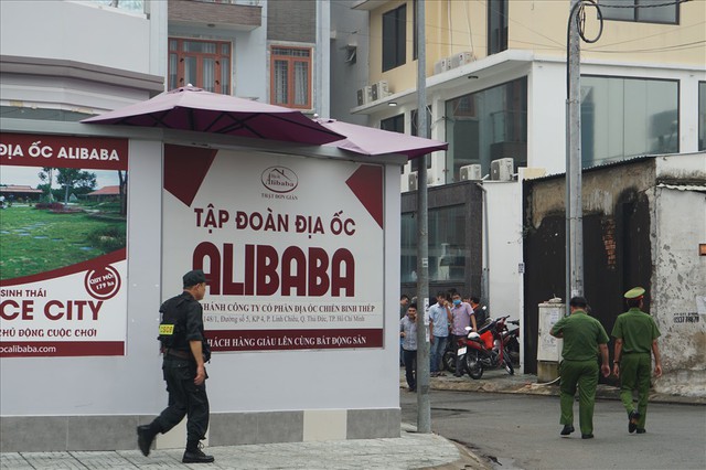 Đến lượt công ty con của địa ốc Alibaba bị khám xét - Ảnh 7.