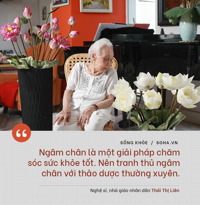 Bí quyết từ ‘người mẹ vĩ đại’ 102 tuổi của NSND Đặng Thái Sơn: Thể dục, thiên nhiên, nước muối... và mỹ phẩm - Ảnh 3.