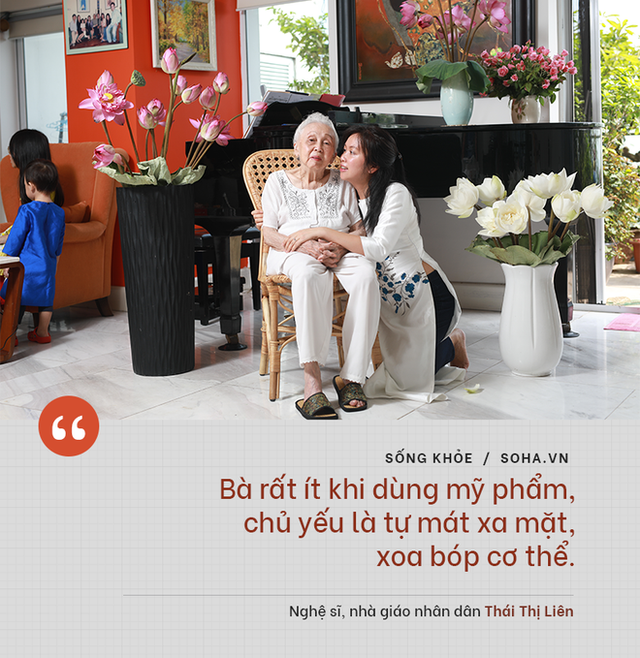  Bí quyết từ ‘người mẹ vĩ đại’ 102 tuổi của NSND Đặng Thái Sơn: Thể dục, thiên nhiên, nước muối... và mỹ phẩm - Ảnh 5.