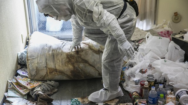 Nhật Bản: Dọn dẹp nhà cửa cho những xác chết cô độc với lương tháng trăm triệu nhưng không mấy ai dám làm - Ảnh 6.