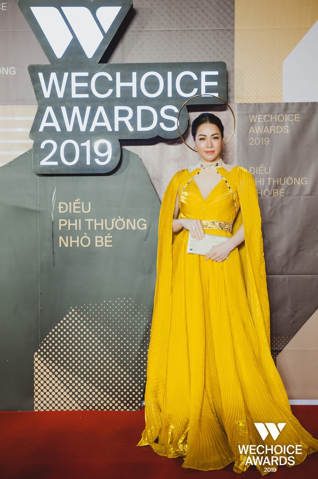 Thảm đỏ WeChoice Awards 2019 khủng nhất đầu năm của Vbiz: HHen Nie xuất hiện cá tính, Nhật Kim Anh như một nữ hoàng - Ảnh 2.