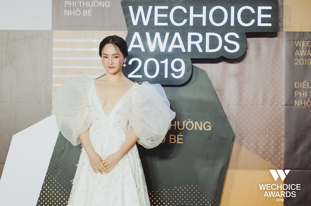 Thảm đỏ WeChoice Awards 2019 khủng nhất đầu năm của Vbiz: HHen Nie xuất hiện cá tính, Nhật Kim Anh như một nữ hoàng - Ảnh 6.