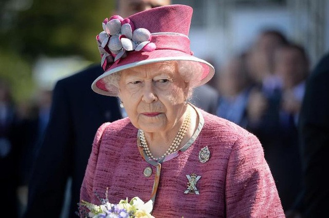Nữ hoàng Anh ủng hộ “cuộc sống mới” của vợ chồng Hoàng tử Harry - Ảnh 1.