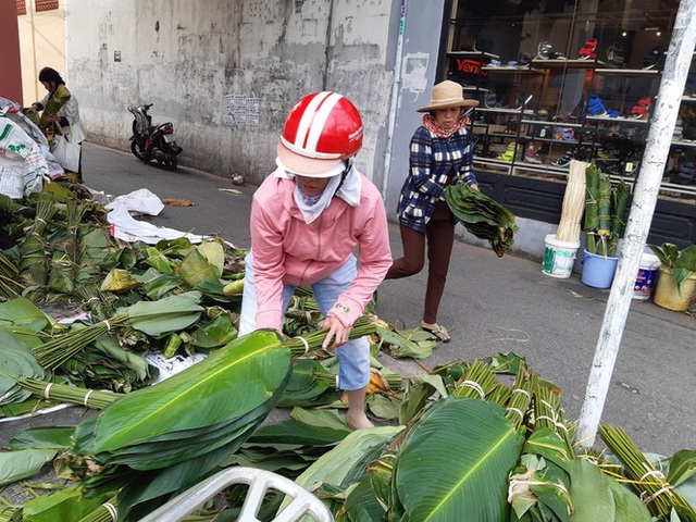 Chợ lá dong nửa thế kỷ ở Sài Gòn ế ẩm do heo tăng giá - Ảnh 7.