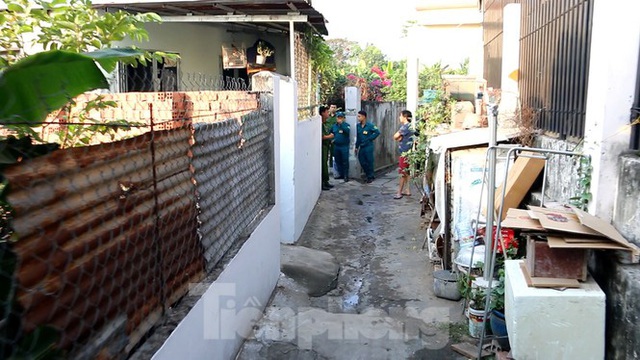 Cận cảnh hiện trường vụ cháy làm 5 người chết thương tâm ở Sài Gòn sáng 27 tết - Ảnh 3.