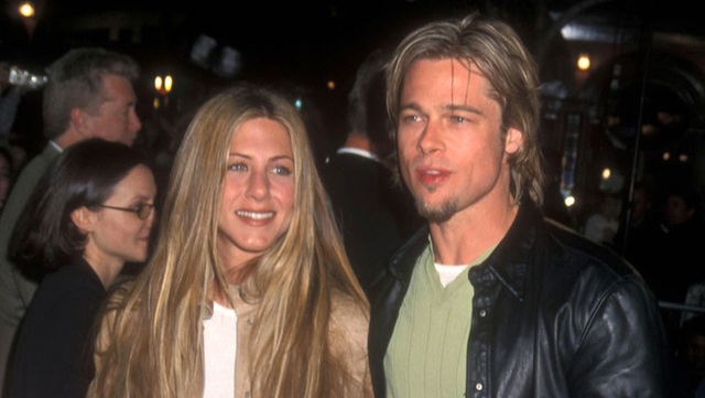  Brad Pitt - Jennifer Aniston: Chuyện tình khiến thế giới ghen tị kết thúc vì ồn ào ngoại tình, sau 15 năm gặp lại ánh mắt vẫn như xưa  - Ảnh 1.
