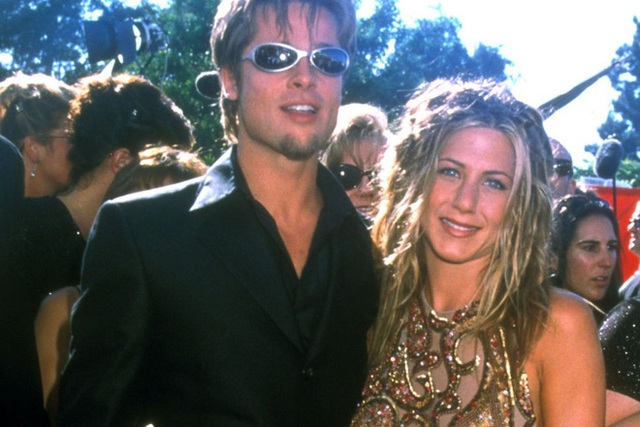  Brad Pitt - Jennifer Aniston: Chuyện tình khiến thế giới ghen tị kết thúc vì ồn ào ngoại tình, sau 15 năm gặp lại ánh mắt vẫn như xưa  - Ảnh 2.