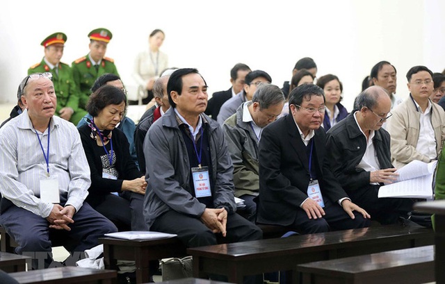 Cựu Chủ tịch Đà Nẵng Trần Văn Minh bị đề nghị đến 27 năm tù, Phan Văn Anh Vũ chưa khai nhận hành vi phạm tội - Ảnh 1. Cựu Chủ tịch Đà Nẵng Trần Văn Minh bị đề nghị đến 27 năm tù, Phan Văn Anh Vũ chưa khai nhận hành vi phạm tội - Ảnh 1.