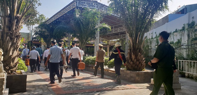  [Ảnh] Hàng trăm người cưỡng chế, tháo dỡ 2.000m2 công trình sai phạm tại Gia Trang quán – Tràm Chim Resort ở Sài Gòn - Ảnh 3.