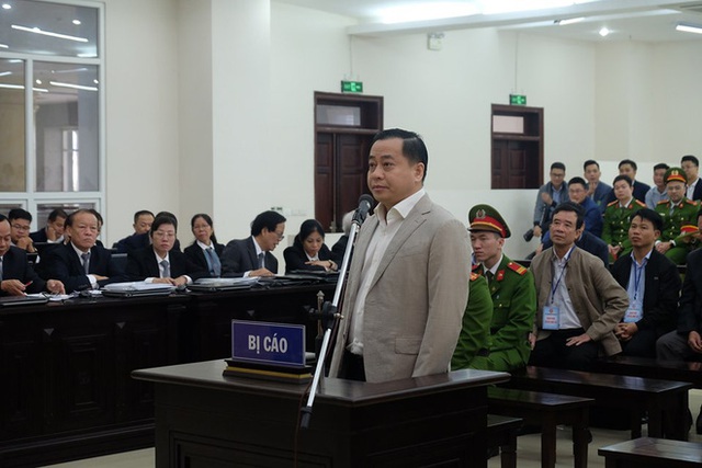  Cựu Chủ tịch Đà Nẵng: Tôi rất bàng hoàng không bao giờ nghĩ đến mức án quá nặng như vậy - Ảnh 2.