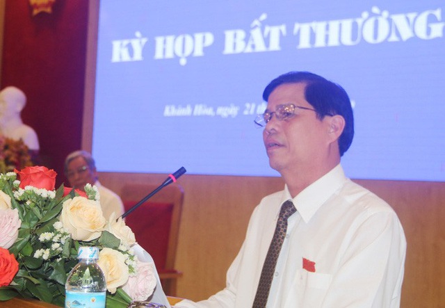  Ông Nguyễn Tấn Tuân giữ chức Chủ tịch UBND tỉnh Khánh Hòa  - Ảnh 2.