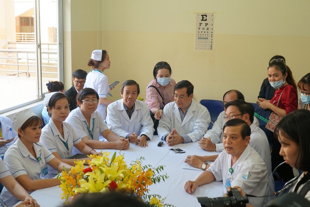  Bệnh nhân Việt kiều Mỹ nhiễm Corona được chữa khỏi ở Sài Gòn: “Các bác sĩ đã cứu tôi từ chỗ chết trở về - Ảnh 1.