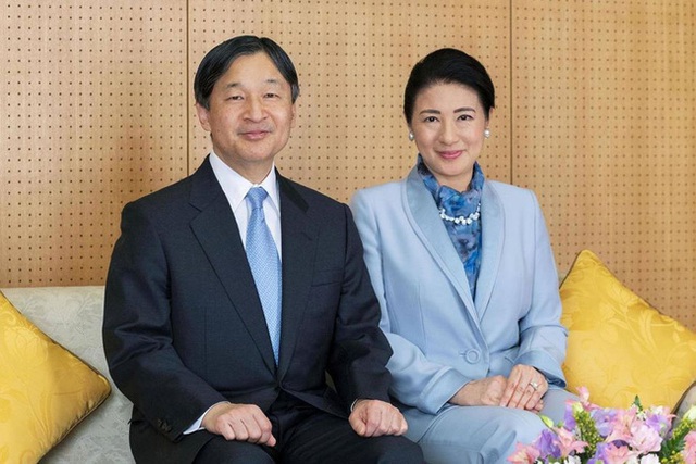 Nhật hoàng mừng sinh nhật tuổi 60 và chia sẻ về bệnh tình hiện tại của Hoàng hậu Masako khiến ai cũng xúc động - Ảnh 2.