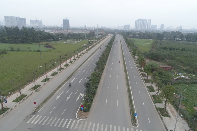 Toàn cảnh tuyến đường gần 1.500 tỷ đồng rộng 10 làn vừa thông xe ở Hà Nội - Ảnh 3.