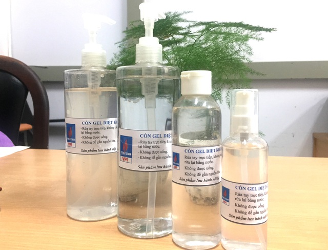 Phòng chống dịch nCoV-2019: VPI sản xuất nước rửa tay khô sát khuẩn phòng dịch do virus Corona mới  - Ảnh 1.
