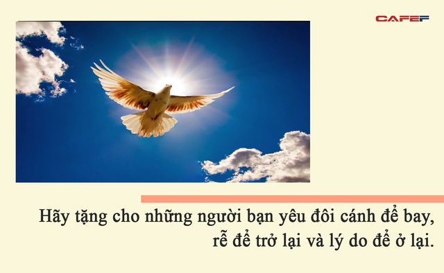 Đức Đạt Lai Lạt Ma: Bạn có thể là người giàu có nhất, nhưng nếu chỉ quan tâm đến bản thân bạn sẽ không thể hạnh phúc và vui vẻ - Ảnh 2.