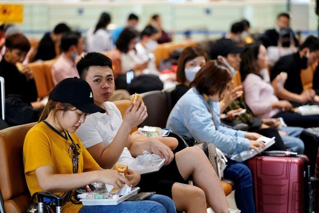 Nội Bài, Tân Sơn Nhất dừng đón chuyến bay từ Hàn Quốc  - Ảnh 10.