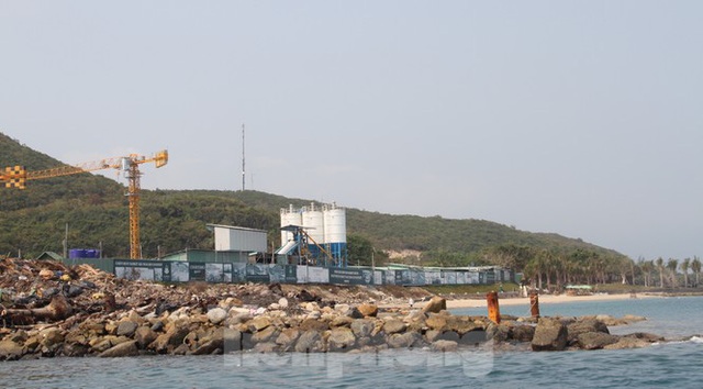 Khánh Hoà chỉ đạo khẩn xử lý vi phạm xây dựng tại Khu du lịch đảo Hòn Tằm - Ảnh 5.