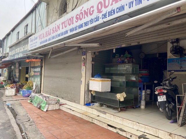 Nhiều chợ cóc ở Hà Nội dừng hoạt động vì covid-19 - Ảnh 8.