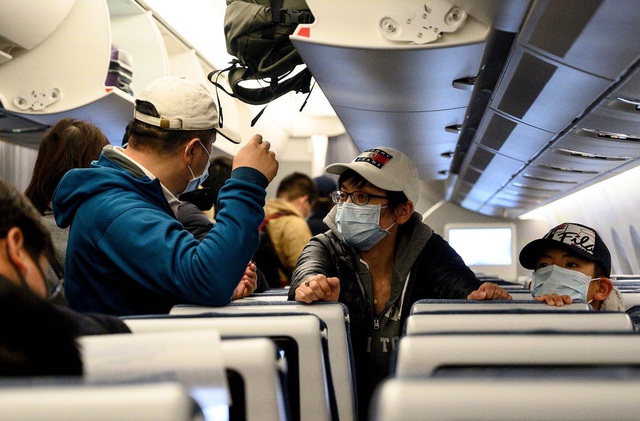 9 lời khuyên từ chuyên gia giúp hành khách phòng ngừa Covid-19 lẫn các bệnh truyền nhiễm khác khi đi máy bay: Điều số 7 rất cơ bản nhưng ai cũng xem nhẹ - Ảnh 6.