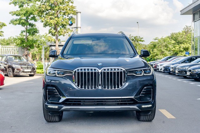 BMW X7 giảm giá kỷ lục 350 triệu đồng trong cuộc đua khốc liệt với Mercedes-Benz GLS tại Việt Nam - Ảnh 2.