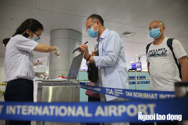  Bộ Y tế thông báo khẩn tìm hành khách trên 2 chuyến bay về TP HCM  - Ảnh 1.