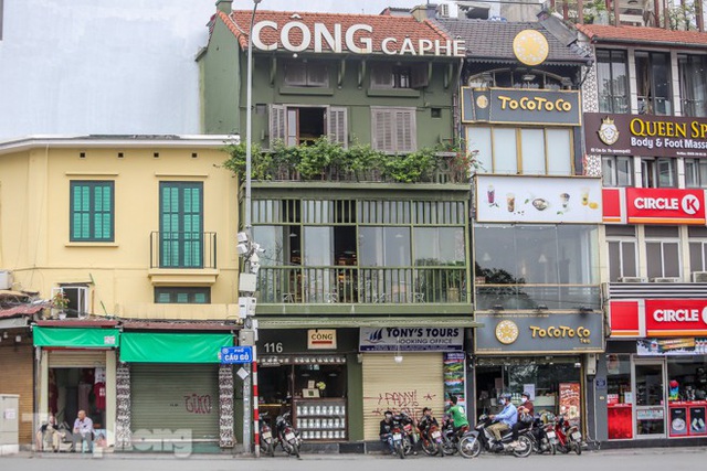 Hàng loạt quán cà phê đất vàng Hà Nội tạm thời đóng cửa - Ảnh 3.