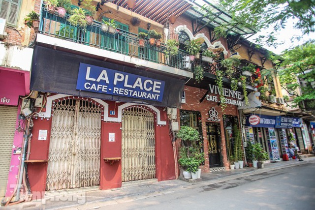 Hàng loạt quán cà phê đất vàng Hà Nội tạm thời đóng cửa - Ảnh 4.