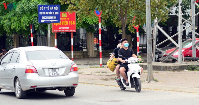 Cửa ngõ Thủ đô vắng vẻ trong ngày đầu thực hiện Chỉ thị của Thủ tướng - Ảnh 14.