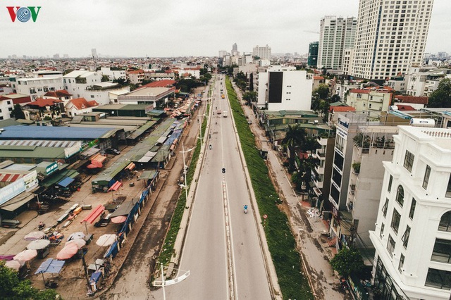 Ngắm nhìn đường phố Hà Nội từ trên cao trước ngày cách ly xã hội - Ảnh 13.