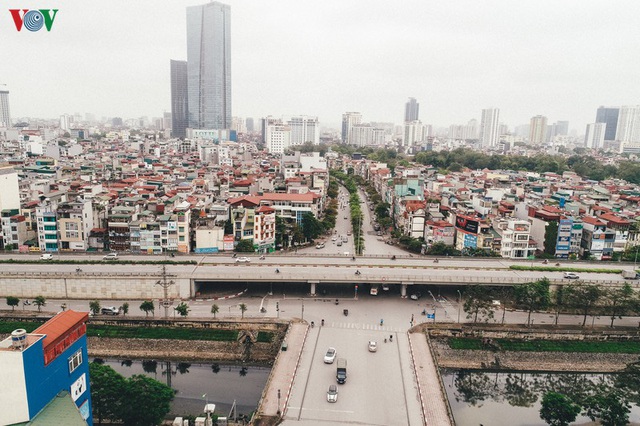 Ngắm nhìn đường phố Hà Nội từ trên cao trước ngày cách ly xã hội - Ảnh 5.