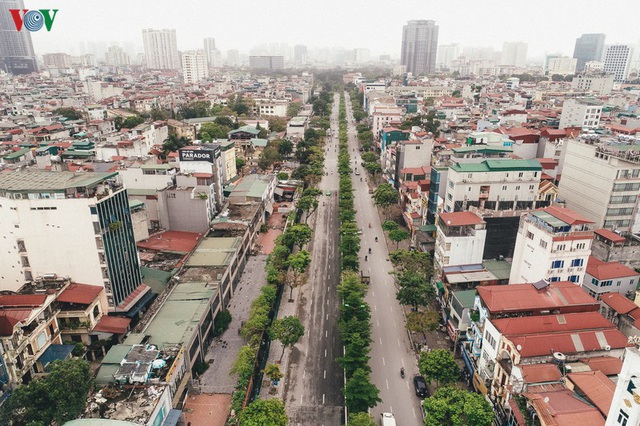 Ngắm nhìn đường phố Hà Nội từ trên cao trước ngày cách ly xã hội - Ảnh 7.