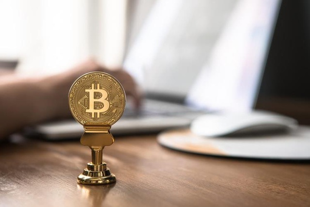 Bitcoin bật tăng, ‘hồi sinh’ nhiều tiền ảo - Ảnh 1.